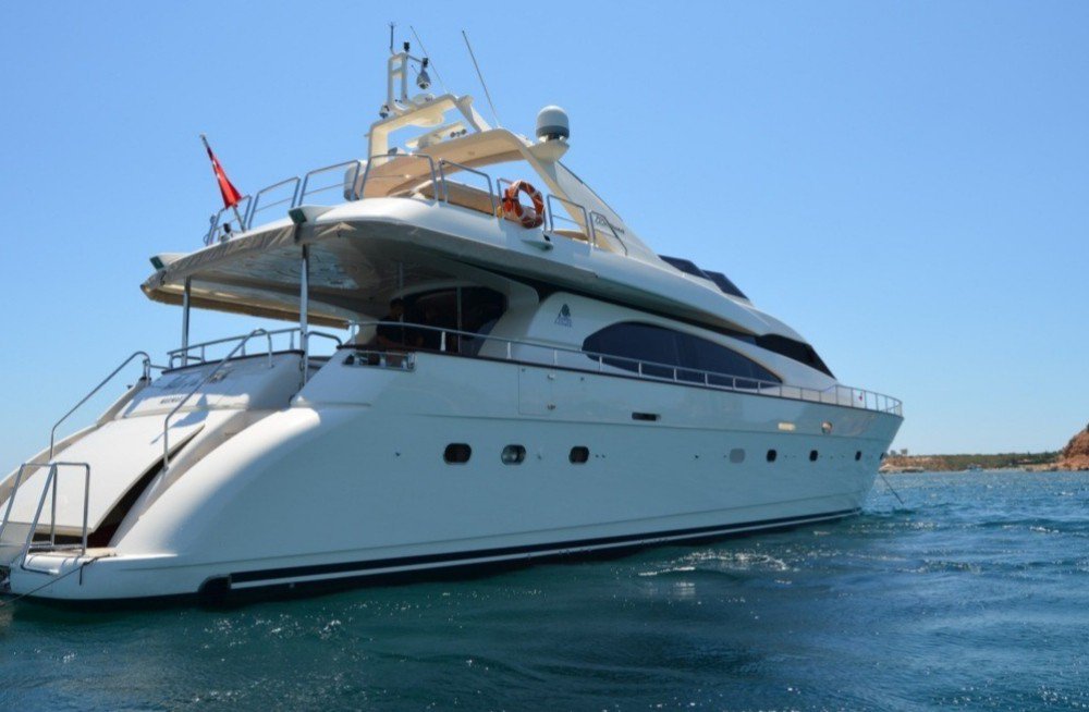 DELUXE CHARTER (AZİMUT 26.25)